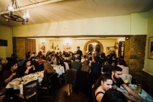 466090945_9235408616478769_8013358006093542720_n-300x200 Ούζο στον Πίνακα Μουσικοταβέρνα Τηλέφωνο Θεσσαλονίκη