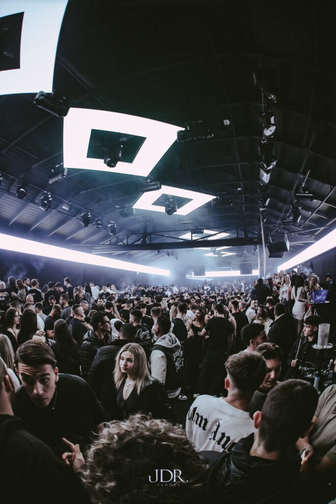 468207051_1006769864824887_4695497668182830723_n-683x1024 Jadore Club Θεσσαλονίκη Λαδάδικα Τηλέφωνο 2025