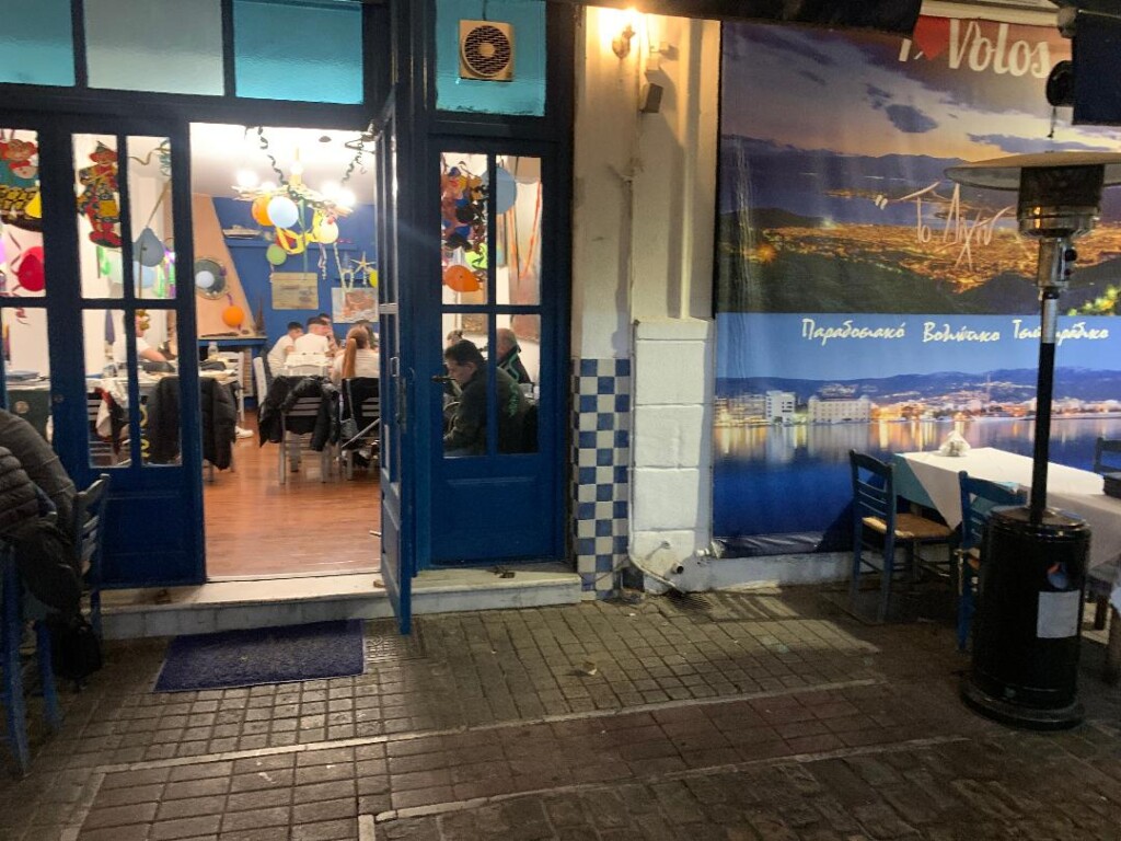 thumbnail-6-1024x768 Το δίχτυ Ρεμπετάδικο ζωντανή μουσική Θεσσαλονίκη