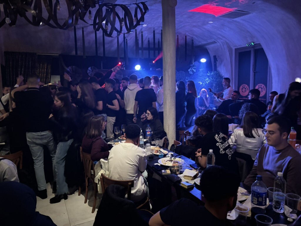 viber_image_2025-02-11_08-52-01-452-1024x768 Merlot Skg Ρεμπετάδικο Μουσική Σκηνή Λαδάδικα Θεσσαλονίκη