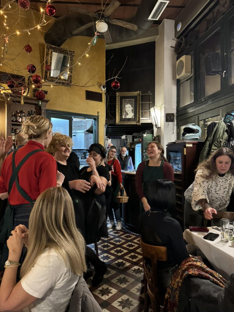 viber_image_2026-01-08_16-18-09-978-768x1024 Ζύθος Ρεμπετάδικο Θεσσαλονίκη Λαδάδικα