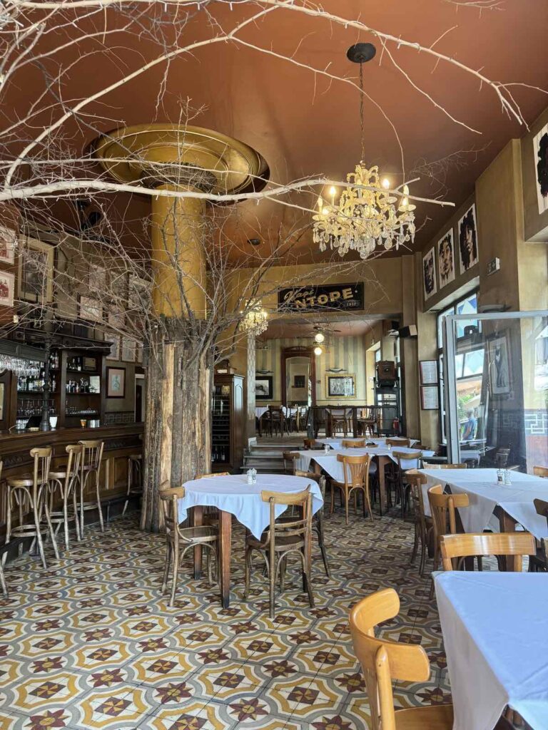 viber_image_2026-01-09_10-46-02-596-768x1024 Ντορέ Εστιατόριο με μουσική Λευκός Πύργος Θεσσαλονίκη