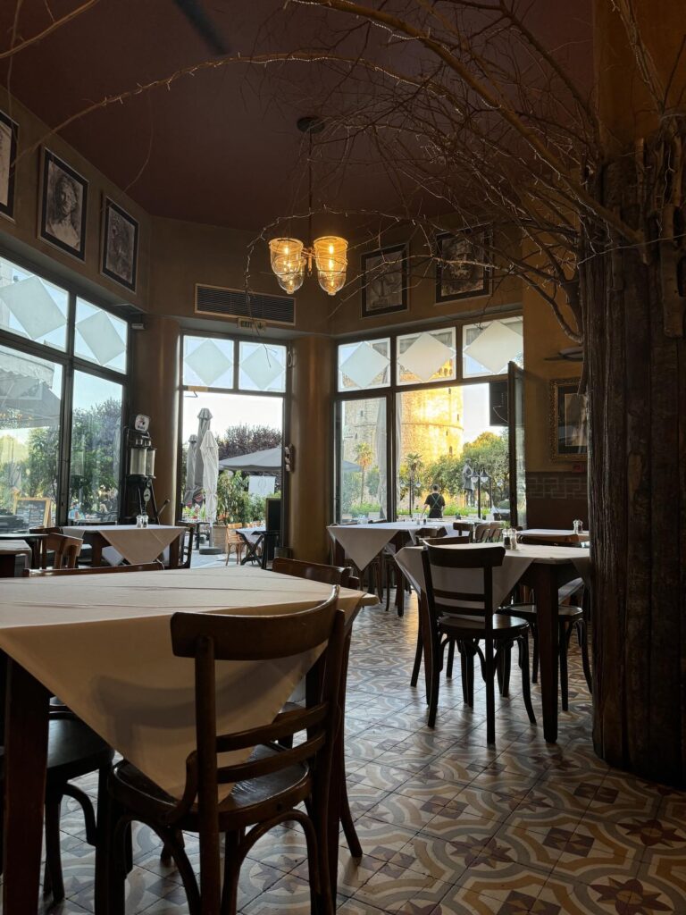 viber_image_2026-01-09_10-47-25-088-768x1024 Ντορέ Εστιατόριο με μουσική Λευκός Πύργος Θεσσαλονίκη